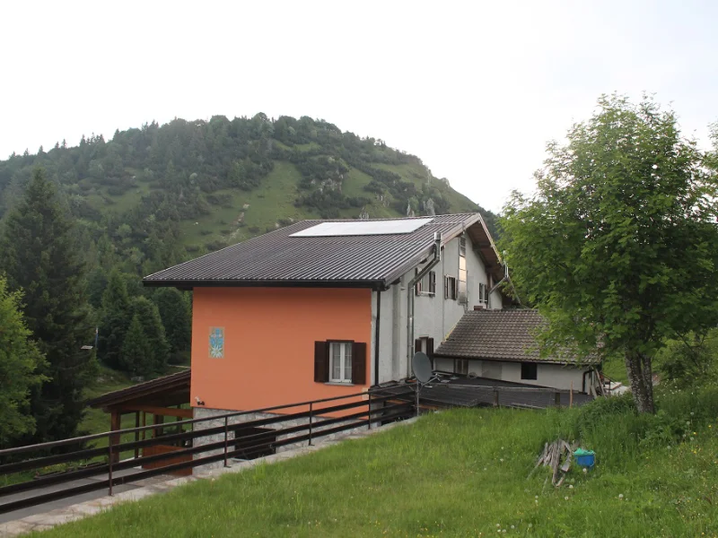 fotovoltaico-off-grid-per-rifugio-baremone-brescia-1