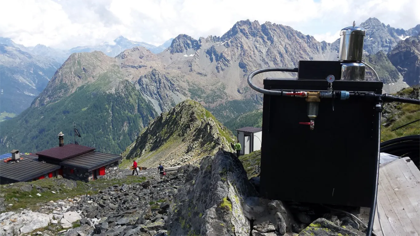 impianto-fotovoltaico-off-grid-per-rifugio-cai-sovico