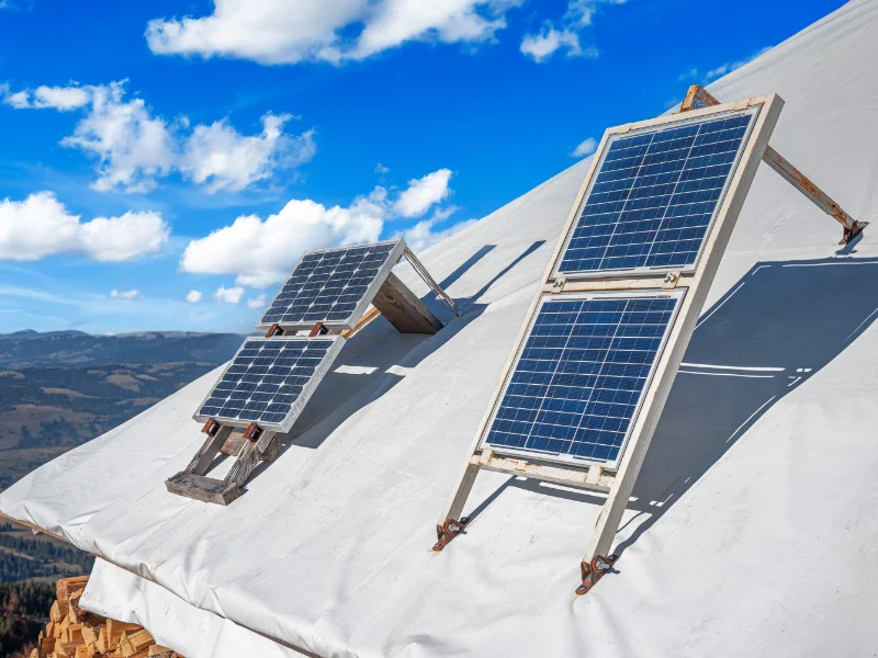 impianti-fotovoltaici-off-grid-per-montagne-baite-oil-and-gas