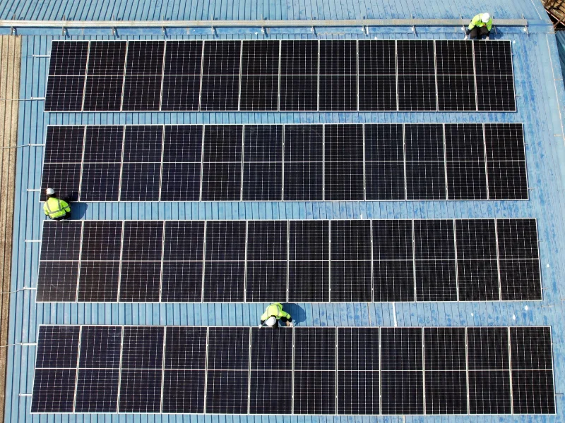 AdobeStock_18567087s46 revamping-rinnovo-fotovoltaico-aziende-industrie-mantova